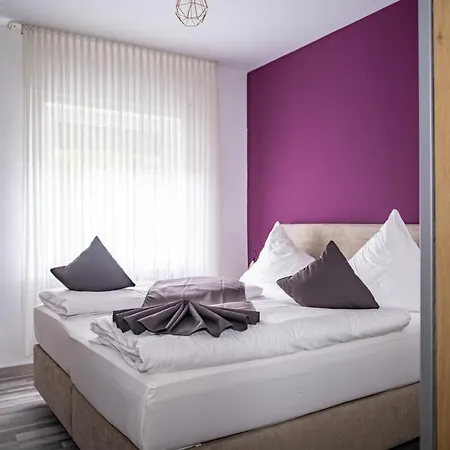 Mike's Mosel Hotel