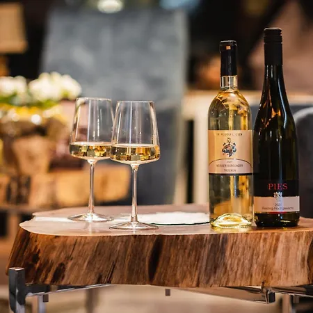 Mike's Mosel Hotel *