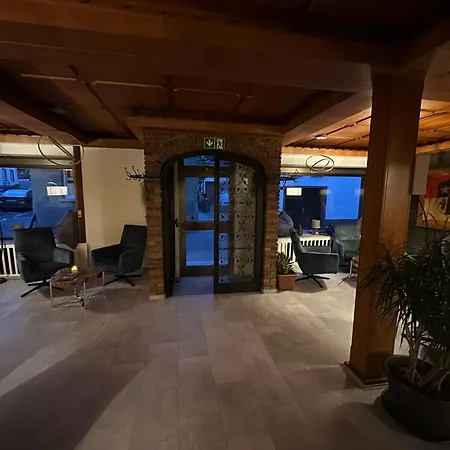 Mike's Mosel Hotell